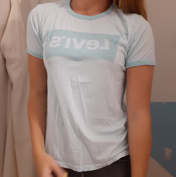 Levi's Blue T shirt - Picture 1 of 2